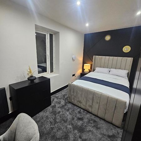 Springwood Villa Хъдърсфийлд Екстериор снимка